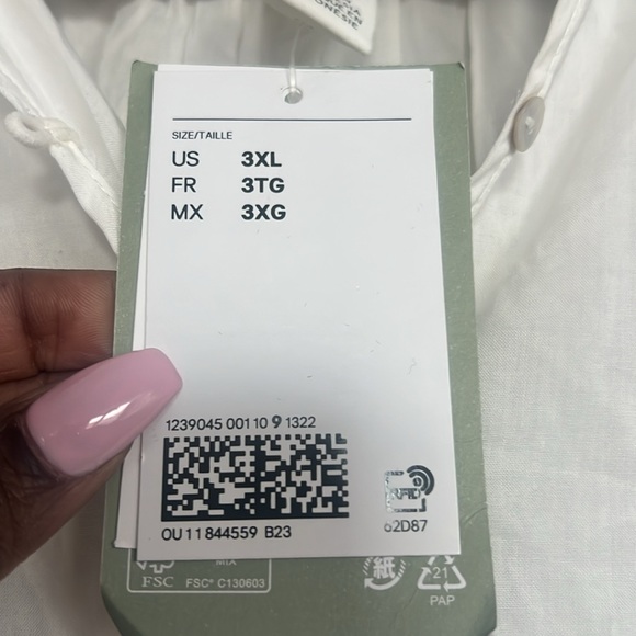 Plus Size White Tiered Maxi Dress - Picture 7 of 8